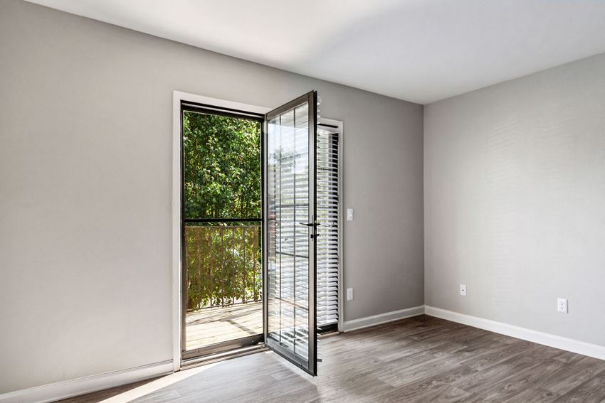 Laurel Valley Apartments, 4675 Old Lebanon Dirt Rd, Mount Juliet, TN